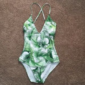Palm tree one piece!
